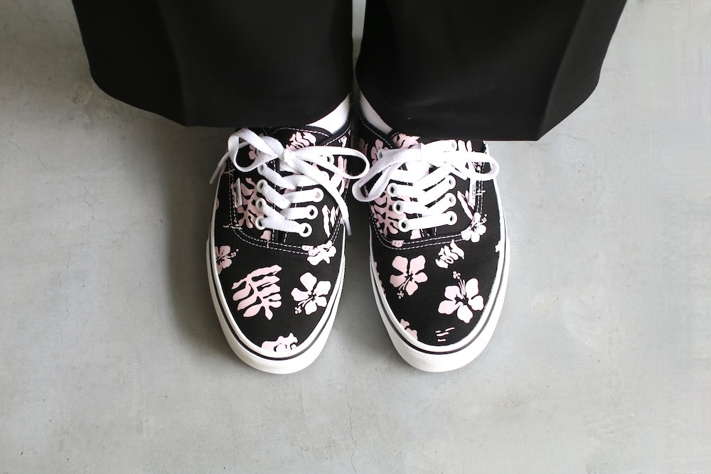 ��unisex��VANS(������) "Authentic -BLACK/PINK- "
