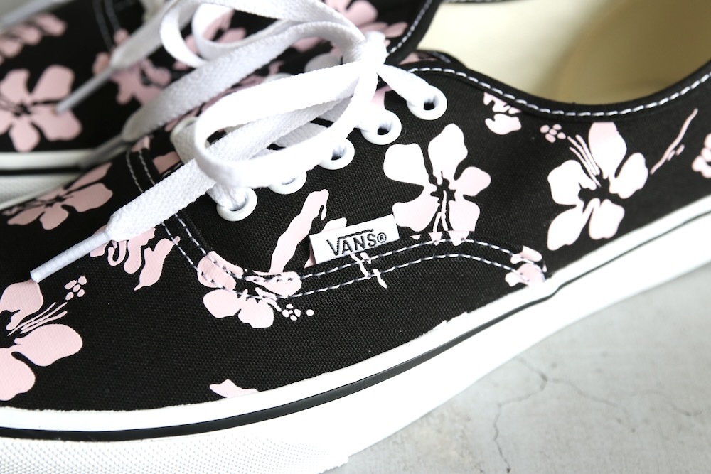��unisex��VANS(������) "Authentic -BLACK/PINK- "