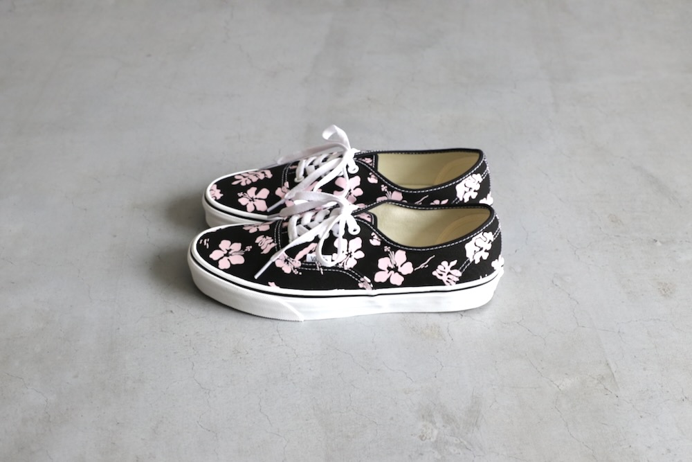 ��unisex��VANS(������) "Authentic -BLACK/PINK- "