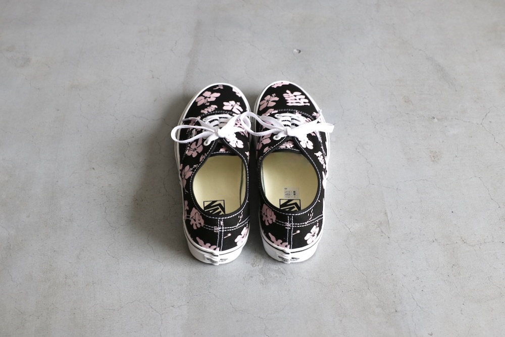 ��unisex��VANS(������) "Authentic -BLACK/PINK- "