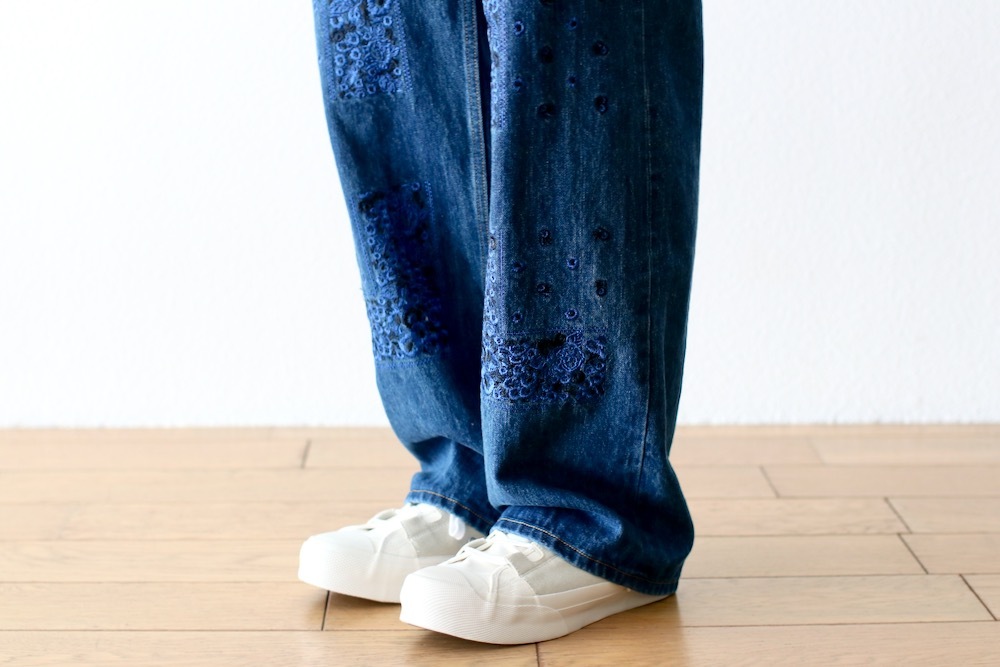 NOMARHYTHM TEXTILE (�Ρ��ޥꥺ��ƥ���������) ��Bandana Embroidery Denim Pants��