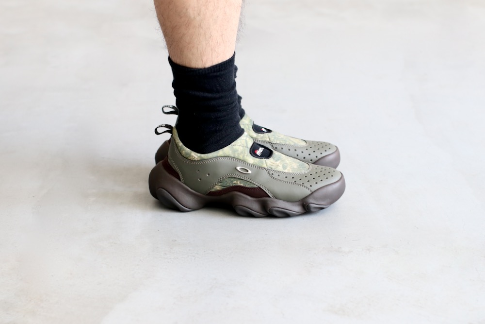 limitedBRAIN DEAD  OAKLEY  South2 West8(֥쥤ǥå  ꡼  ġ ȥ) "Oakley Factory Team Flesh Sandal"