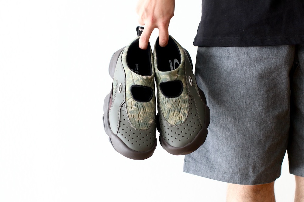 limitedBRAIN DEAD  OAKLEY  South2 West8(֥쥤ǥå  ꡼  ġ ȥ) "Oakley Factory Team Flesh Sandal"