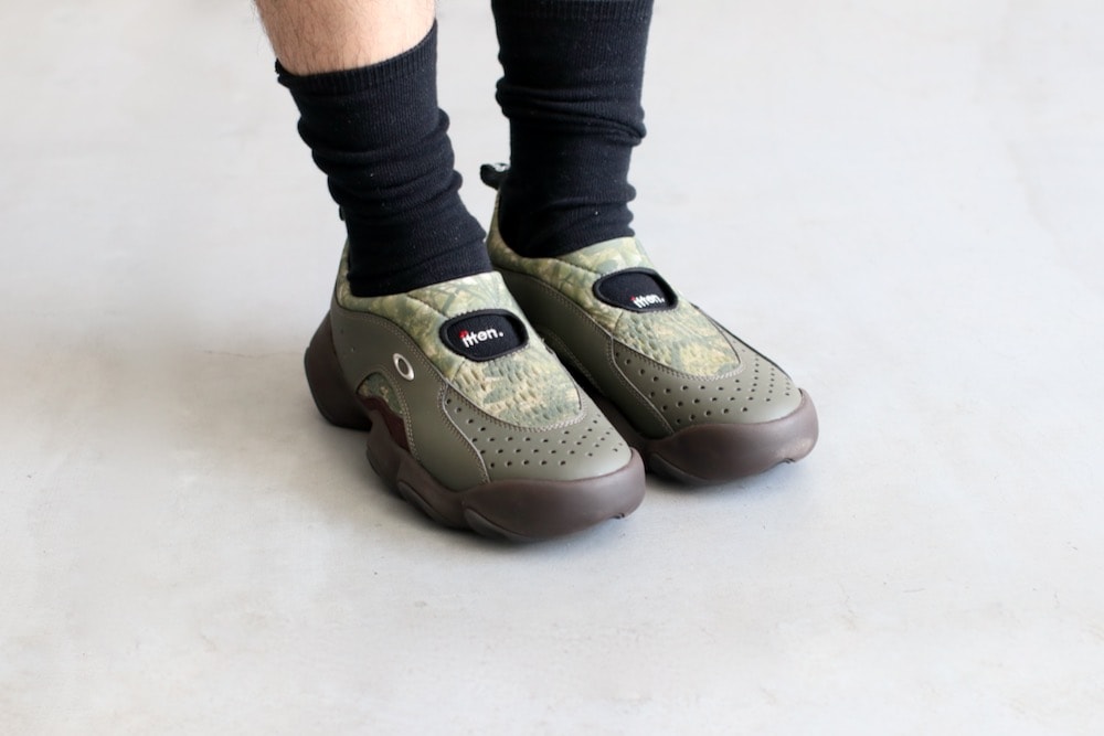 limitedBRAIN DEAD  OAKLEY  South2 West8(֥쥤ǥå  ꡼  ġ ȥ) "Oakley Factory Team Flesh Sandal"