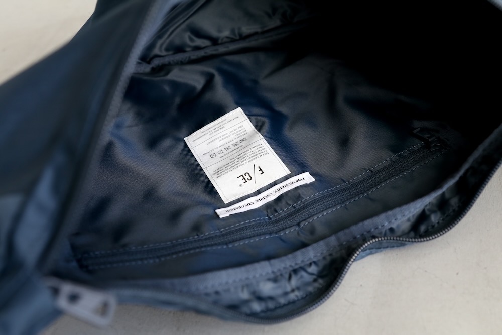 F/CE.( ���ե�������) "TEXTURED TWILL BODY BAG"