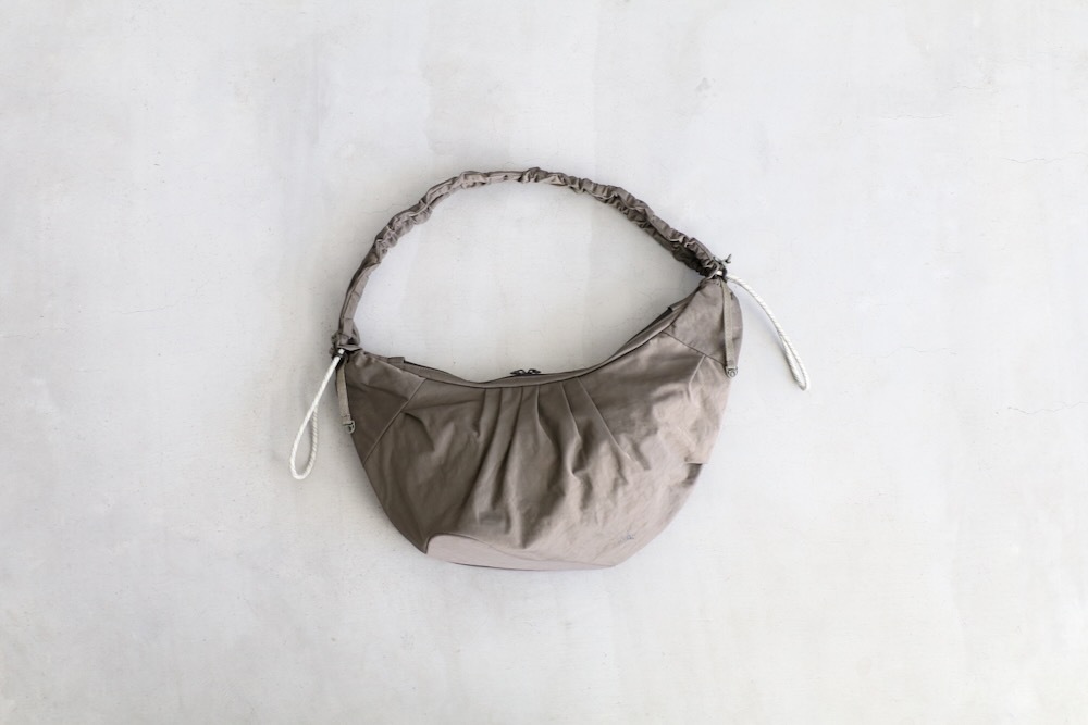F/CE.( ���ե�������) "TEXTURED TWILL BODY BAG"