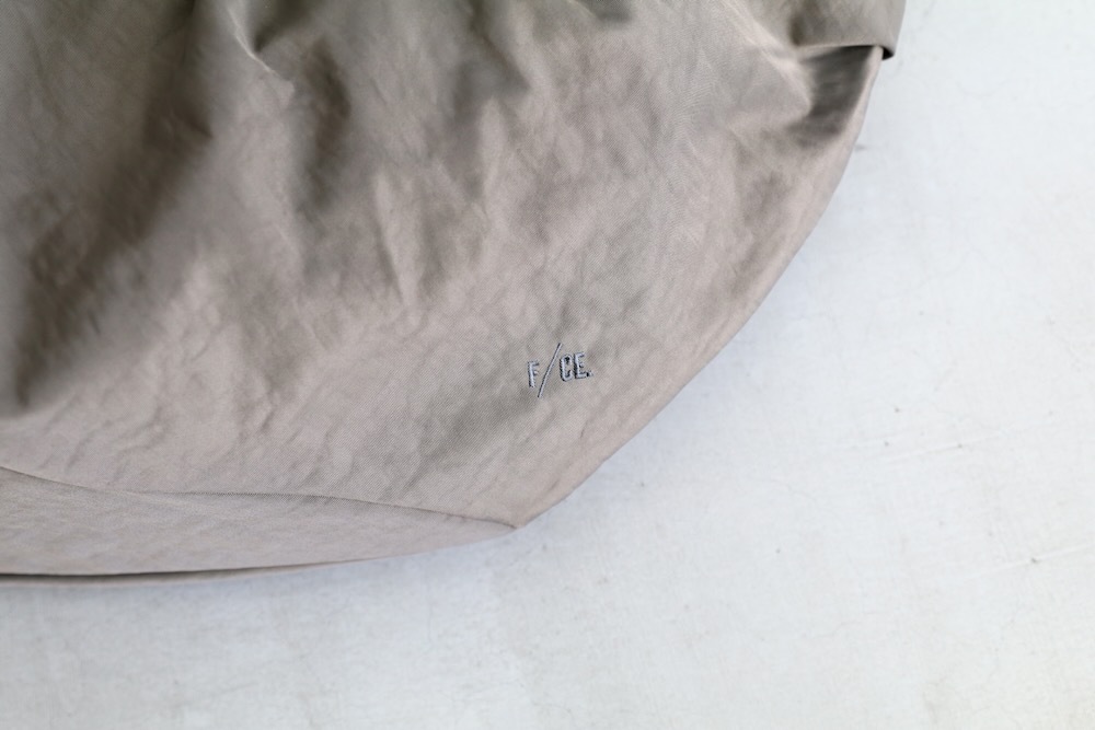 F/CE.( ���ե�������) "TEXTURED TWILL BODY BAG"