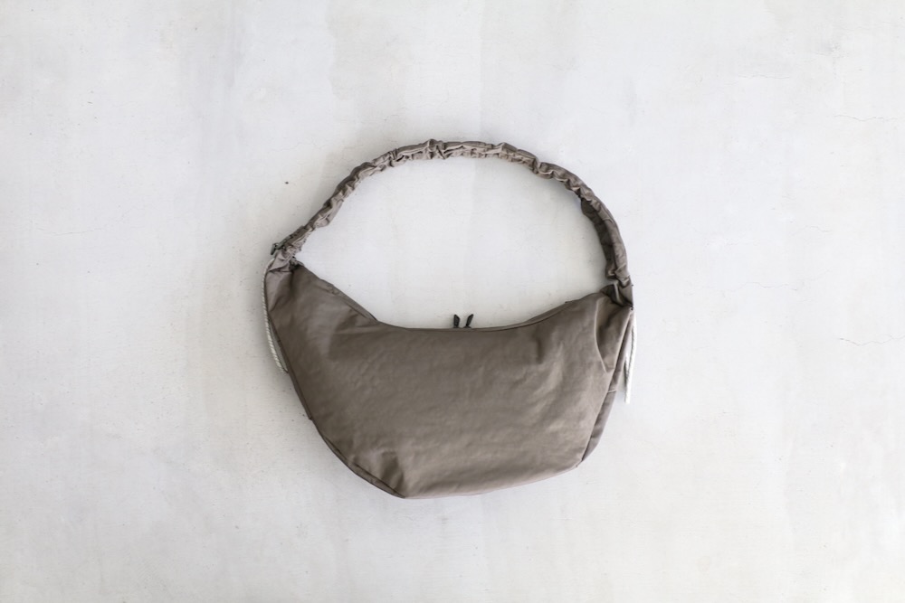 F/CE.( ���ե�������) "TEXTURED TWILL BODY BAG"