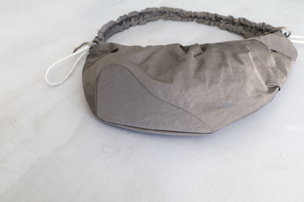 F/CE.( ���ե�������) "TEXTURED TWILL BODY BAG"