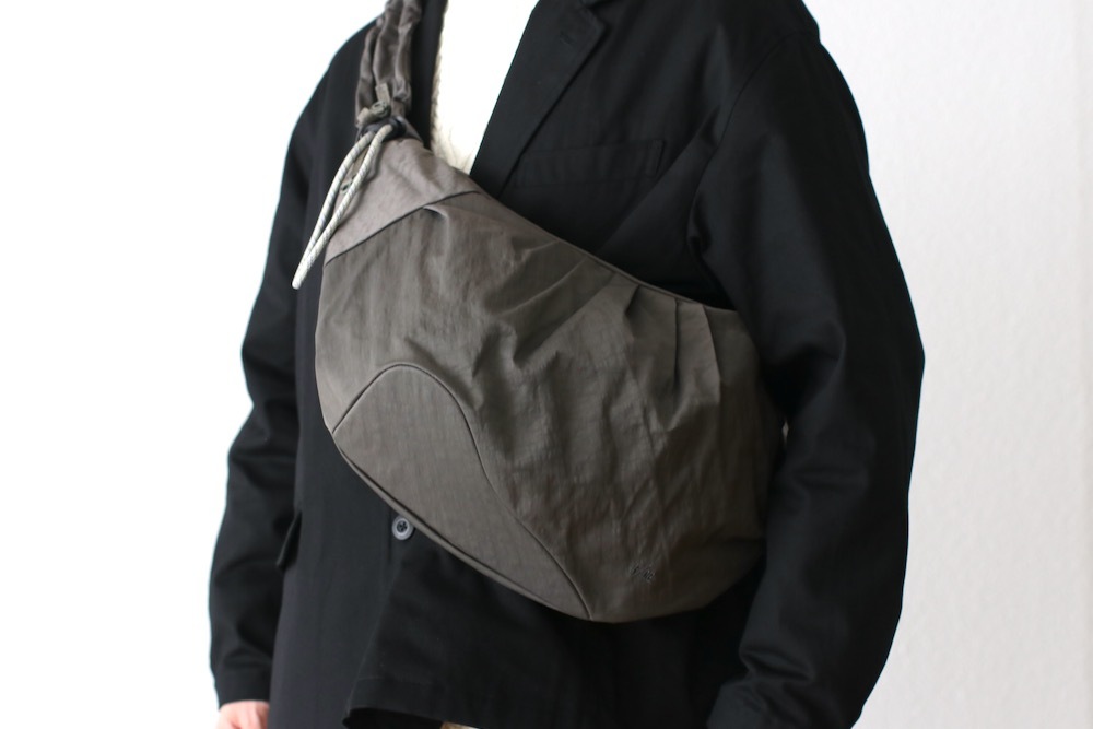 F/CE.( ���ե�������) "TEXTURED TWILL BODY BAG"