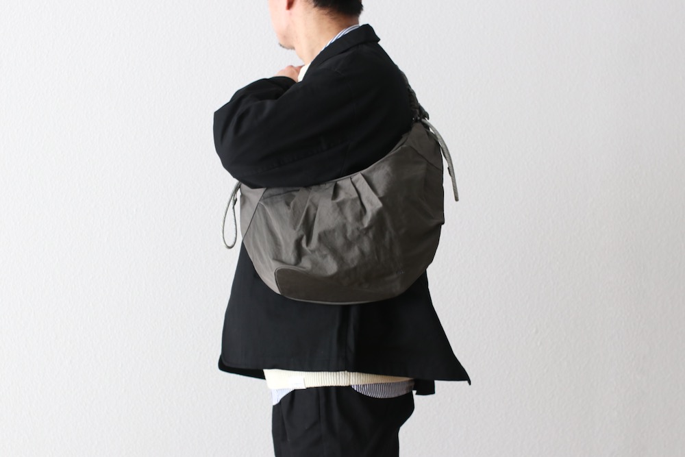 F/CE.( ���ե�������) "TEXTURED TWILL BODY BAG"