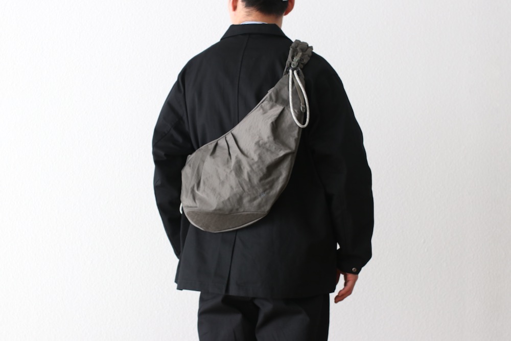 F/CE.( ���ե�������) "TEXTURED TWILL BODY BAG"