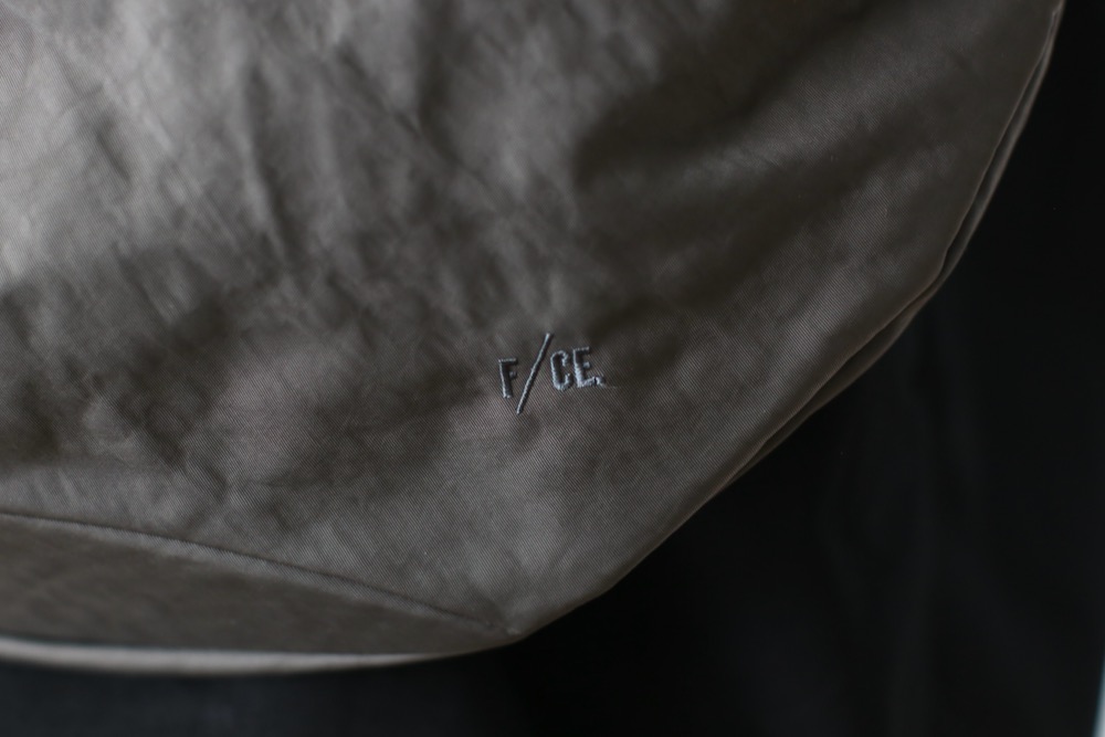 F/CE.( ���ե�������) "TEXTURED TWILL BODY BAG"