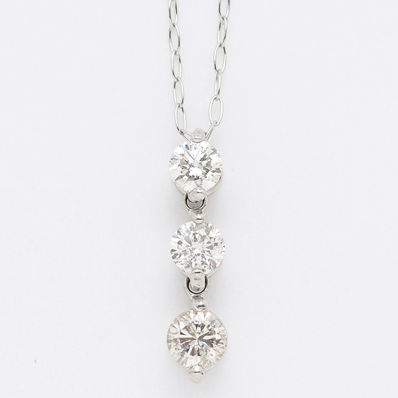 ディーコレクション] D-COLLECTION  プラチナダイヤモンドネックレス Amazon | [ディーコレクション] D-COLLECTION プラチナ ダイヤモンド