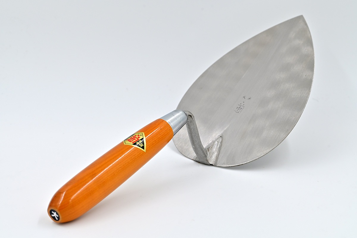 忠　耐火レンガ鏝