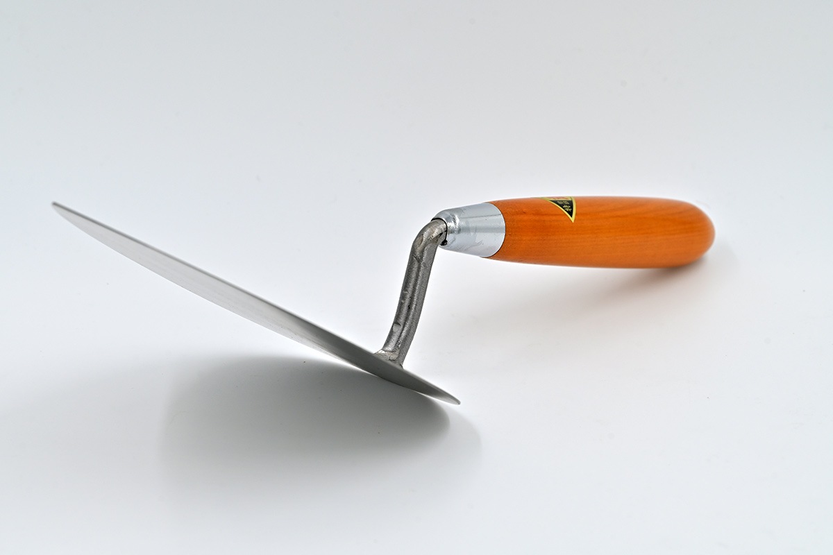 忠　耐火レンガ鏝