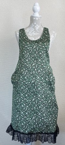 【史上最も激安】 萩フラワープリントエプロン裏地付き 簡単お手入れ in made エプロン