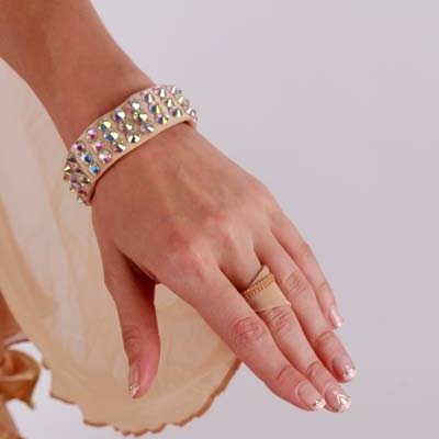 �٥꡼���󥹰�������A-215��¨ȯ����ǽ��