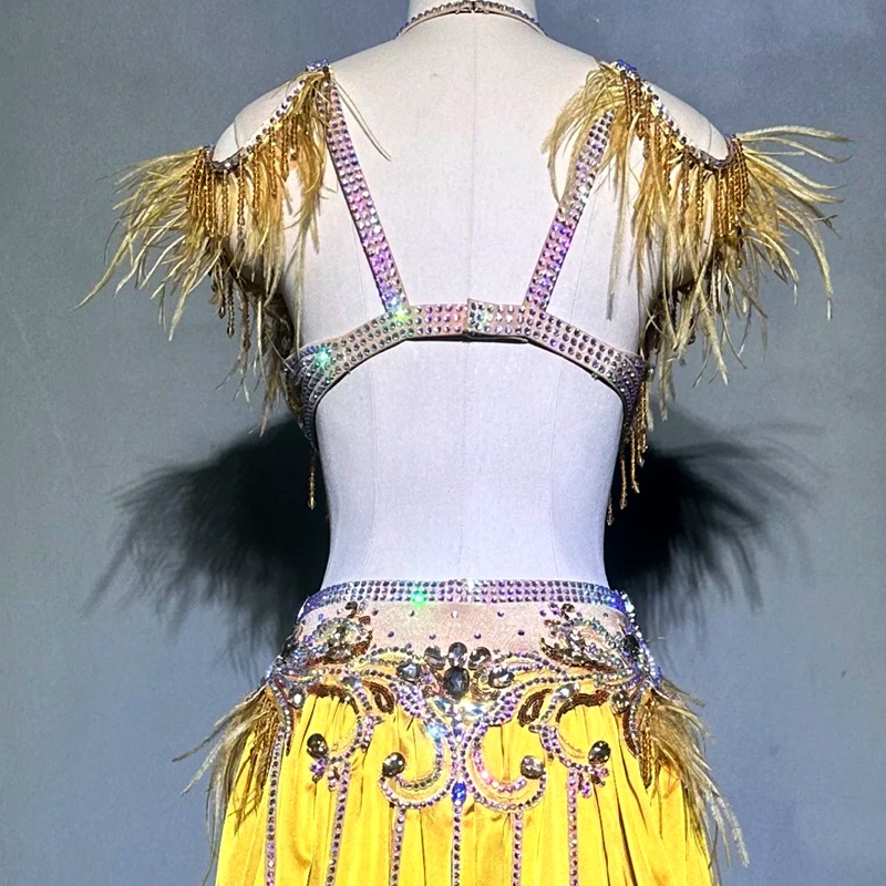 �֥�ȥ������� �ͥå��դ� 2025ǯ ��49���谷��Y204