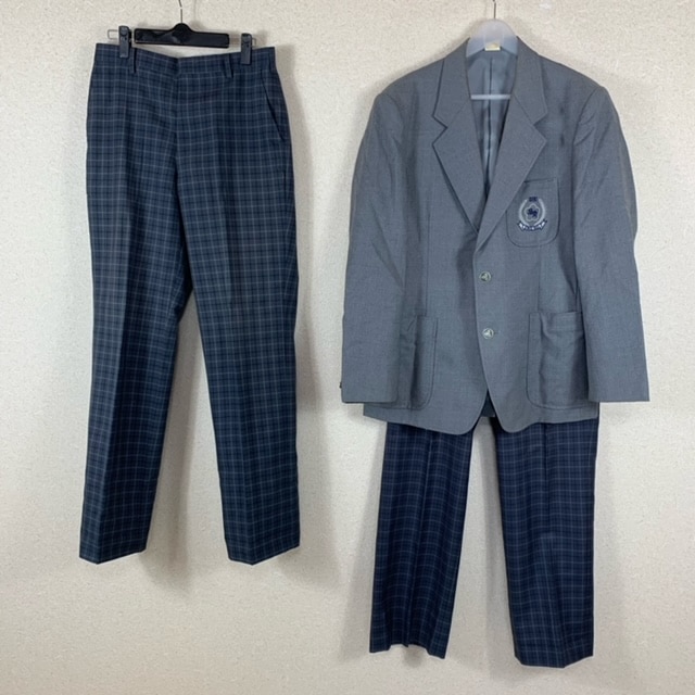 関高校　制服 母校から案内が来てました。 ワタクシ実は関高校の現行制服の一期生