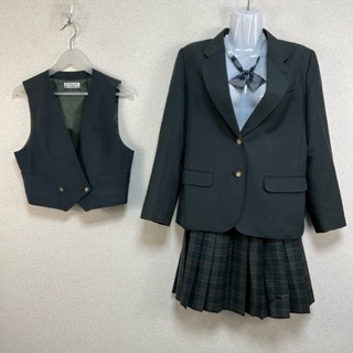 札幌伏見中学校制服大幅値下げ 4点 北海道 札幌市立伏見中学校 女子制服 | すべての商品 | 中古制服