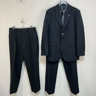 枚方高校ブレザーとカーディガン