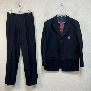 近江兄弟社高校男子 制服