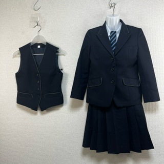7点 北海道 北海道札幌藻岩高校 女子制服 | すべての商品 | 中古制服 
