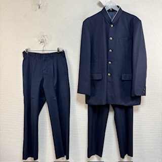 埼玉県立伊奈学園総合高校 男子 制服