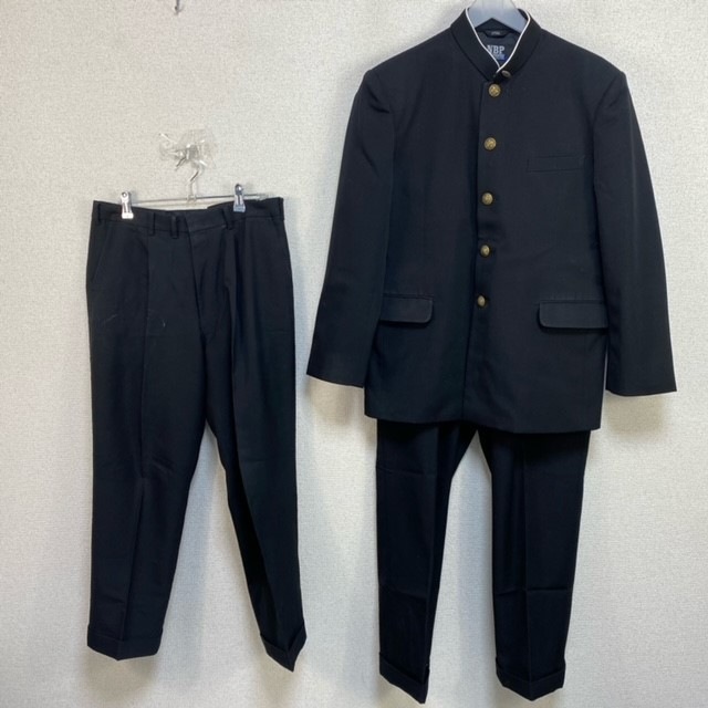 神奈川県立大師高等学校★男子の制服 大師高校グレーの旧制服＆緑リボンが JOINUS 地下街に | カナガク