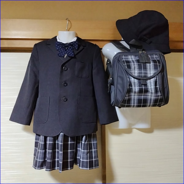9点 千葉県 千葉白菊幼稚園 女子制服 【ブランド制服】 現：幼保連携型 