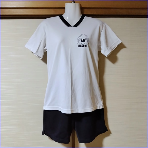 4点 鹿児島県 霧島市立舞鶴中学校 女子体操服 | 中学校制服 | 中古制服 