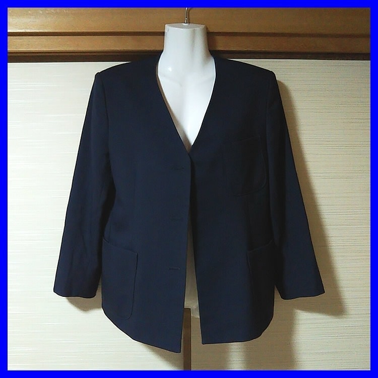 国分寺市立第三中学校  男子制服 学ラン(上着1着)
・ズボン(夏と冬の計2着) 1点 東京都 国分寺市立第三中学校 女子制服 | 中学校制服 | 中古制服は