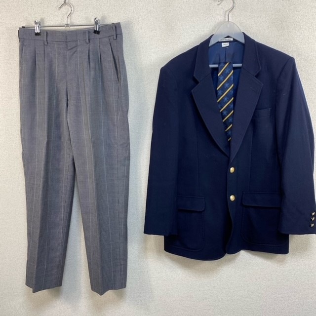 近畿情報専修学校・男子制服 京都近畿情報高等専修学校 | 生徒に寄り添い一人ひとりを大切にする学校