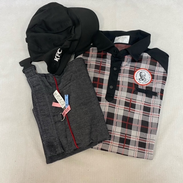 バイトポロシャツKFC cllabo KFCxCoM ☆人気☆【CRITIC x KFC】☆RICH