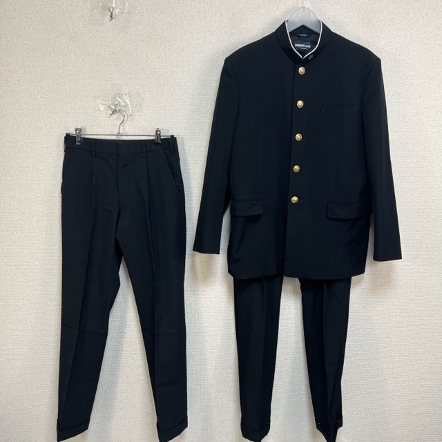 男子　東高校制服 袖口に反射材で安全に 市立東高校が新制服 2025 年4月から | カナガク