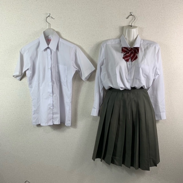 4点 兵庫県 兵庫県立大学附属中学校 女子制服 | 中学校制服 | 中古 