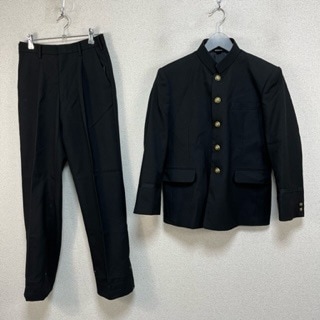 2_000000097469.jpg?1734152728