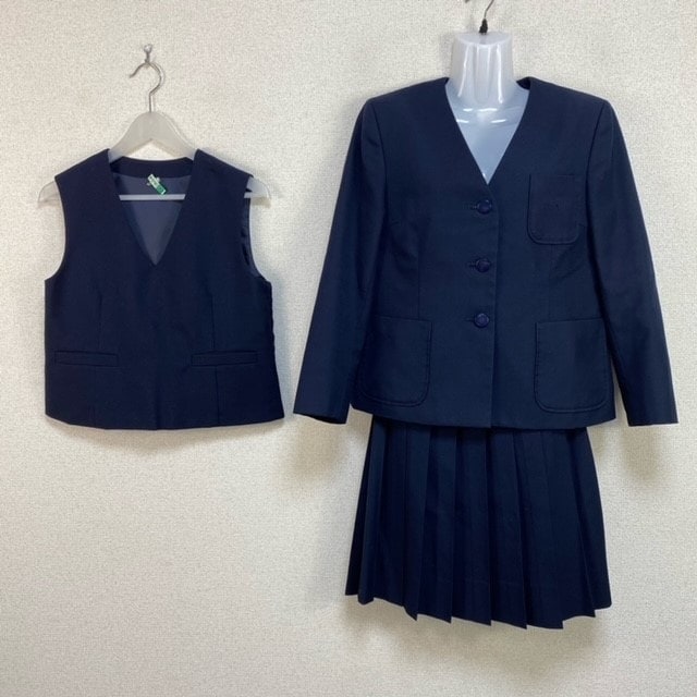 3点 埼玉県 さいたま市立城北中学校 女子制服 | 中学校制服 | 中古 