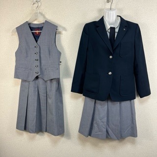 陵北中学校制服　1月中のお取引完了で22000円‼️ 8点 北海道 札幌市立陵北中学校 女子制服 | すべての商品 | 中古制服