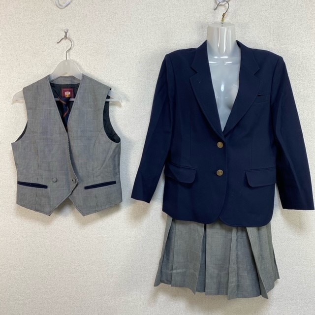 4点 北海道 札幌市立新川西中学校 女子制服 | 中学校制服 | 中古制服