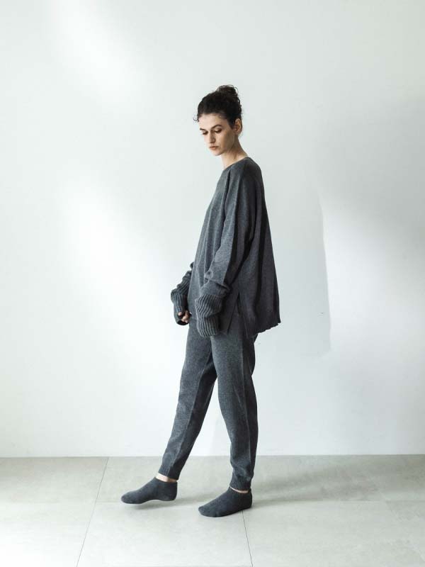 12G CREW NECK SIDE SLIT