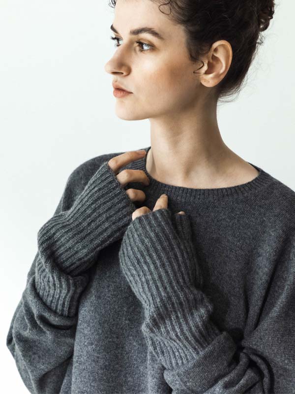 12G CREW NECK SIDE SLIT