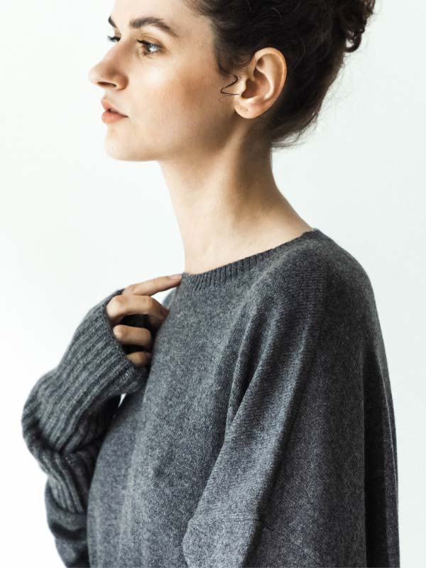 12G CREW NECK SIDE SLIT