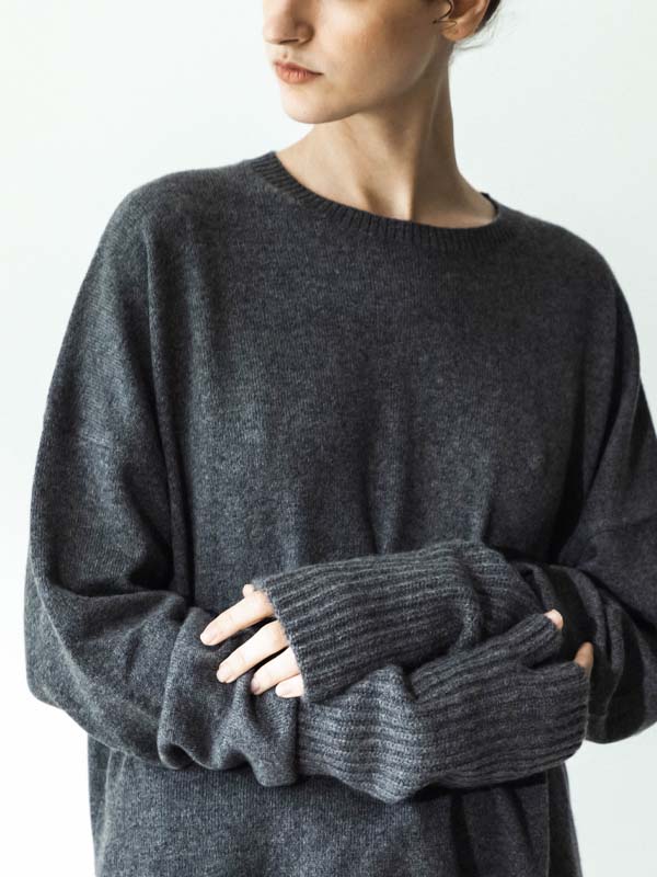 12G CREW NECK SIDE SLIT