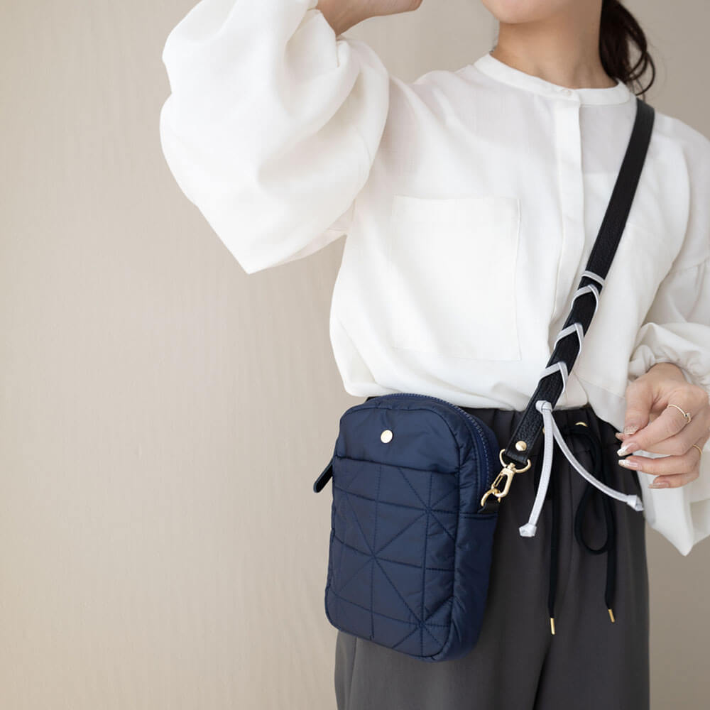 �����۵�ǽ�դ� ���������Хå� / mofmo ��ե� doracoluv(�ɥ饳���)  ���� �֥���