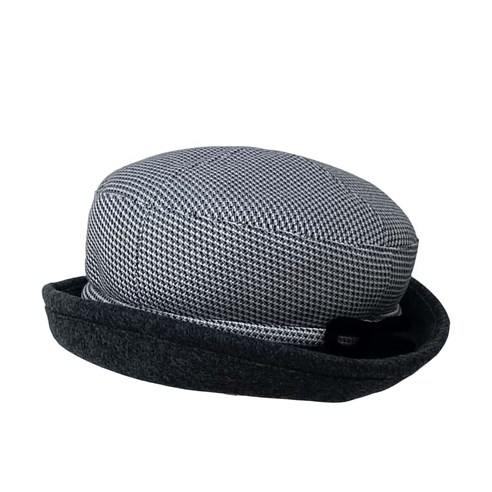 レディースハット　チェック柄の小つばのセーラーハット