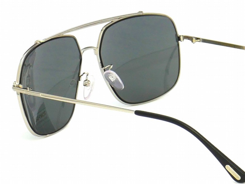 �ȥ�ե�����(TOMFORD) TF0561-K 16C