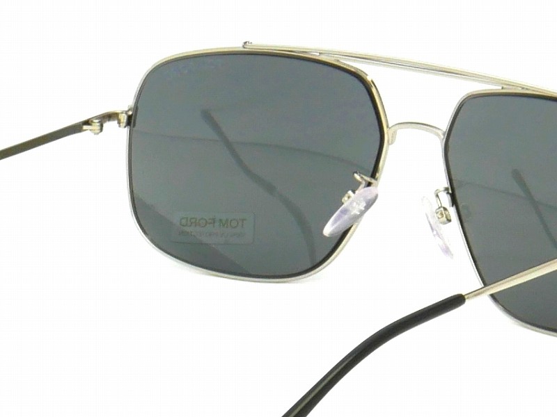 �ȥ�ե�����(TOMFORD) TF0561-K 16C