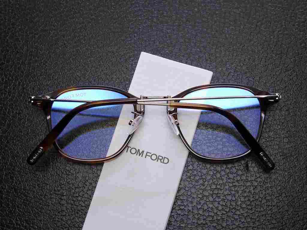 美品 TOM FORD サングラス TF5856-D-B TOM FORD（トムフォード） TF5856-D-B 001 - メガネパーク・ブレス